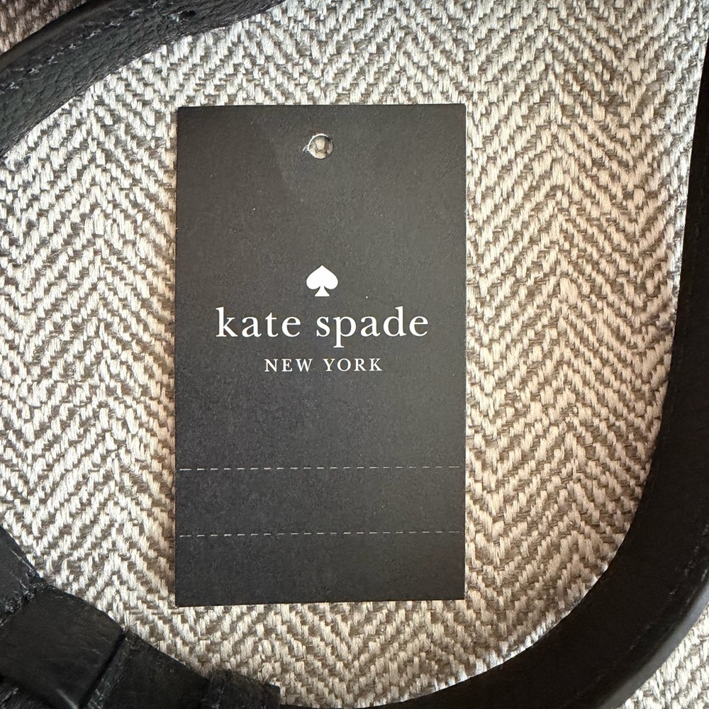 Kate Spade Black Pebbled Leather Belt Bag
LOWEST PRICE AS MARKED - NO OFFERS! - Picture 7 of 7